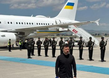 Zelenskyy Arrives in Turkey for Possible Talks with Putin